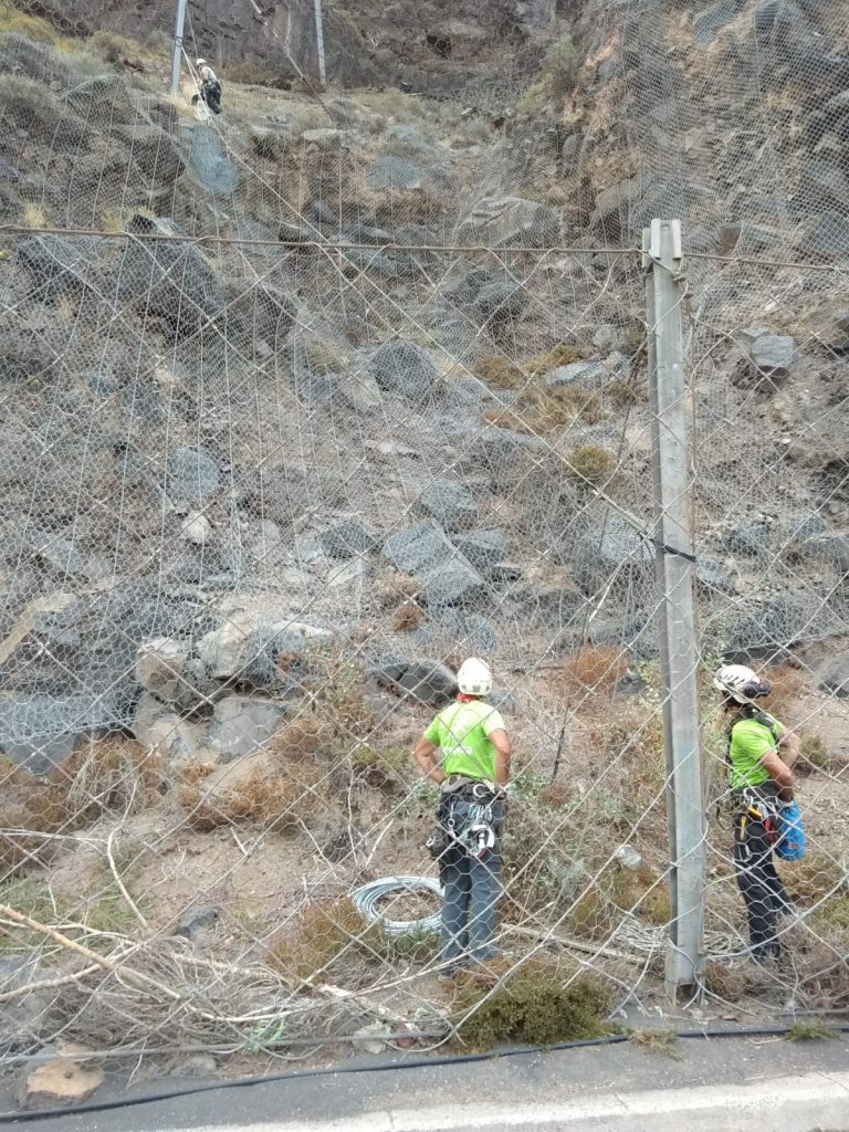 Obras de reparación de la Playa de la Arena de Mesa del Mar. / DA