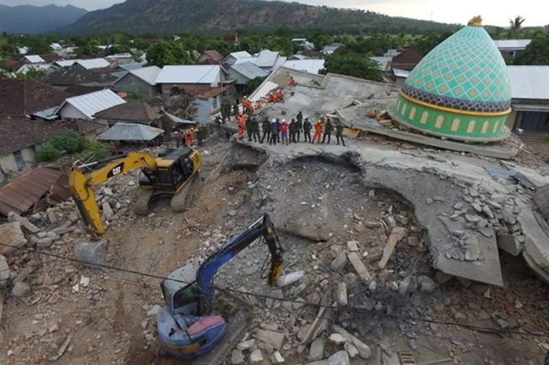 Mezquita derrumbada en Lombok por el terremoto. / EP