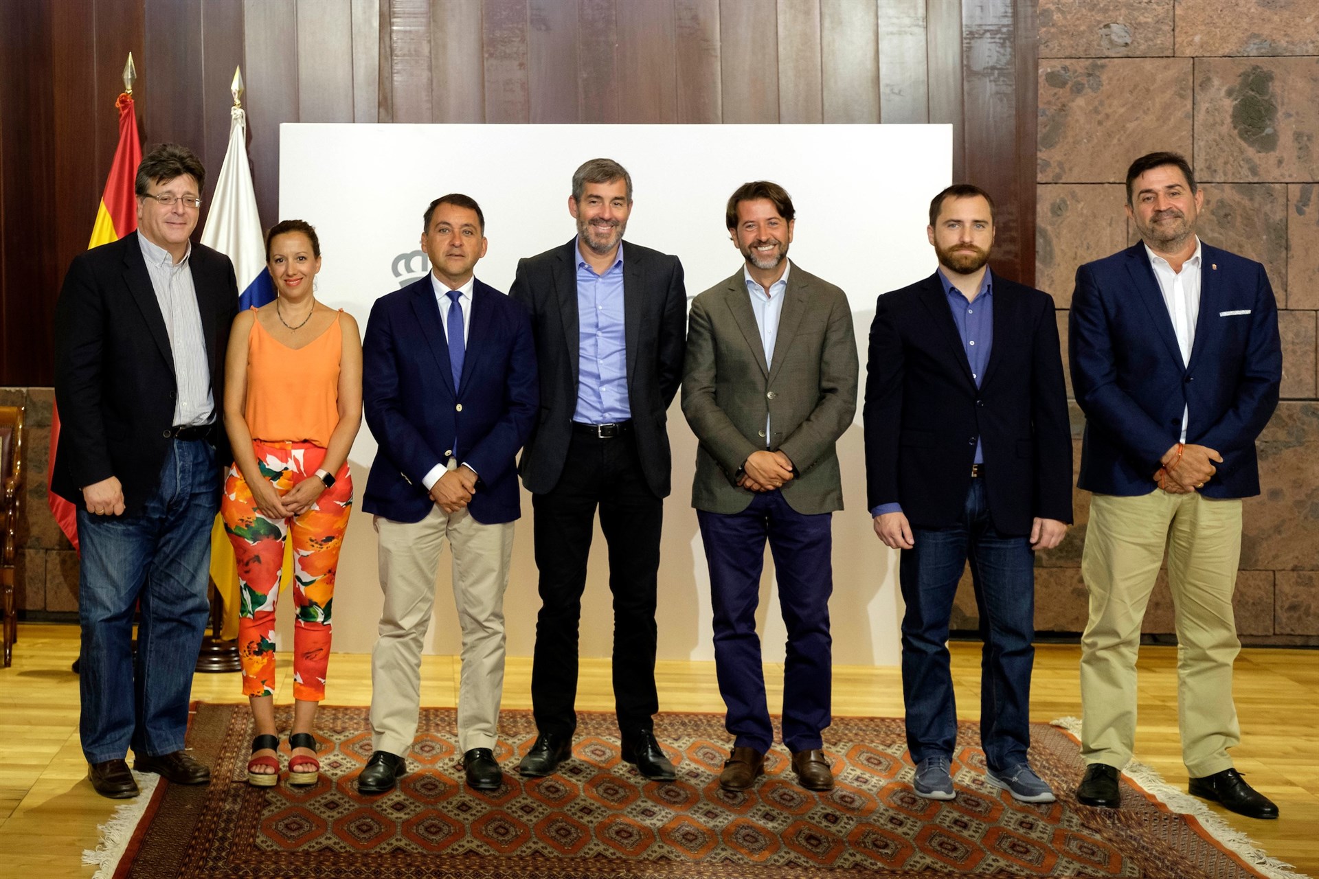 Clavijo y Alonso, en el acto de firma del acuerdo de rehabilitación del Viera y Clavijo. / EP