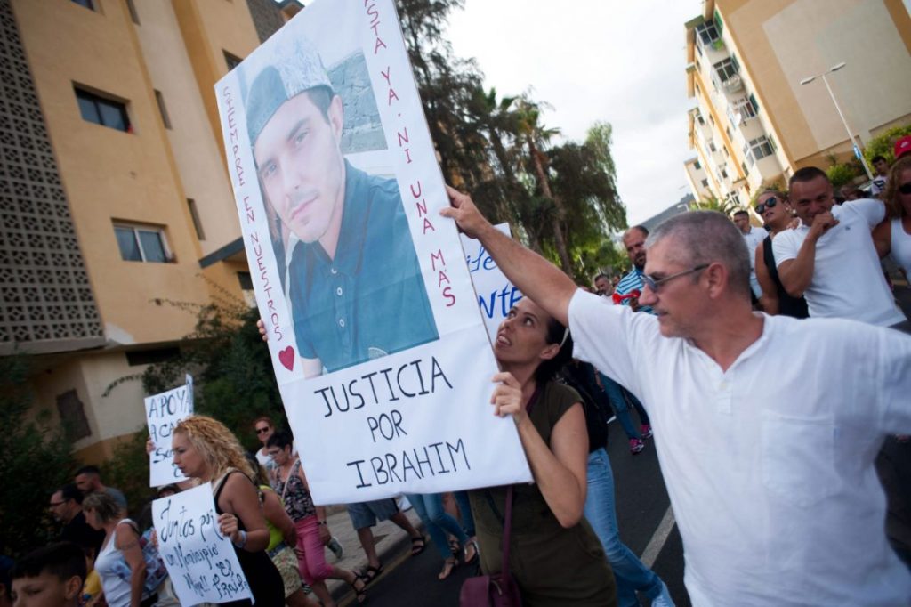 Vecinos del joven Ibrahim Cubas se congregaron ayer para condenar su asesinato y pedir más seguridad. Fran Pallero