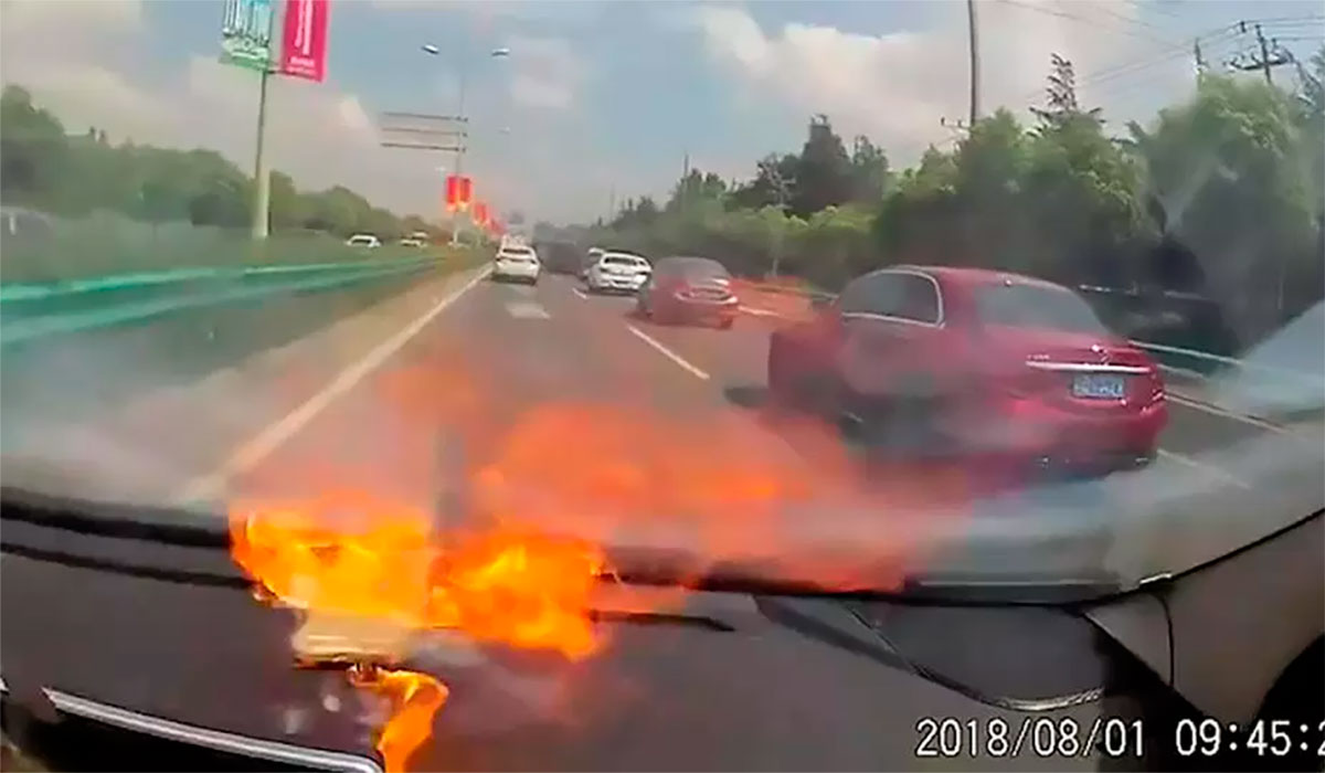 IPHONE 6 EXPLOTA EN COCHE