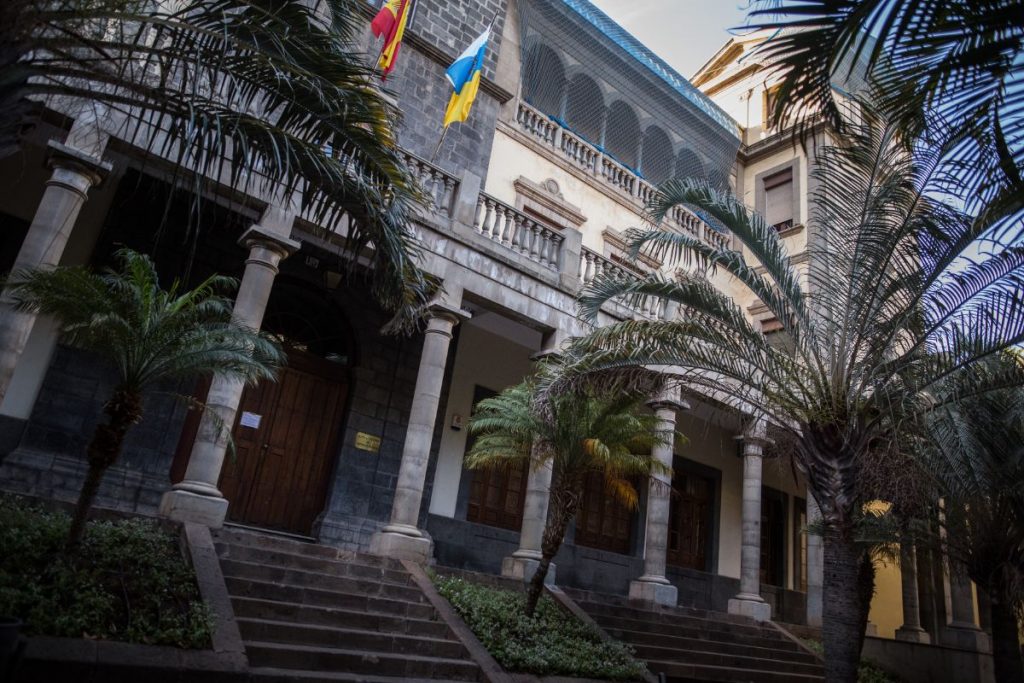 La sede del Tribunal Superior de Justicia de Canarias estará en Las Palmas de Gran Canaria y en Santa Cruz de Tenerife se establecerán “las salas necesarias”. Andrés Gutiérrez