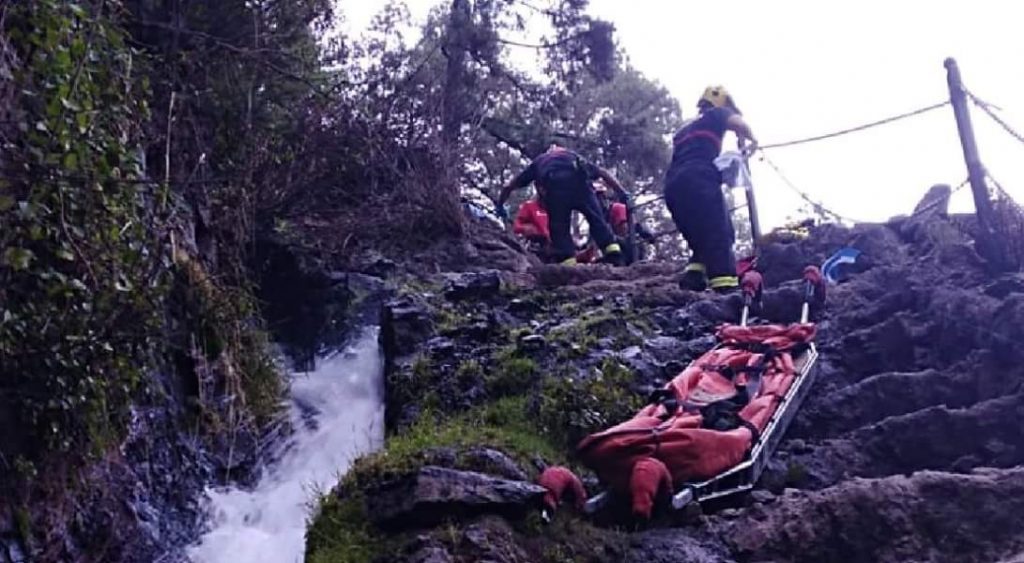 Imagen del rescate a un senderista en La Palma. / DA