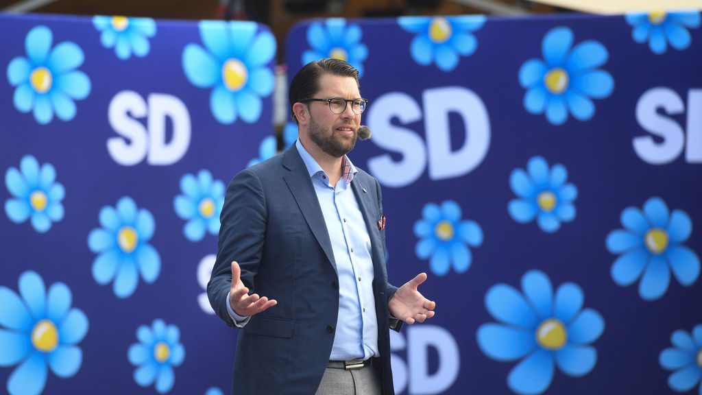 Jimmie Åkesson, líder de la ultraderecha en Suecia, durante un mitin de campaña. Reuters