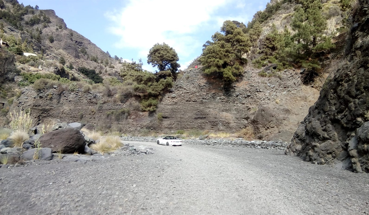 COCHE DEPORTIVO BARRANCO LAS ANGUSTIAS
