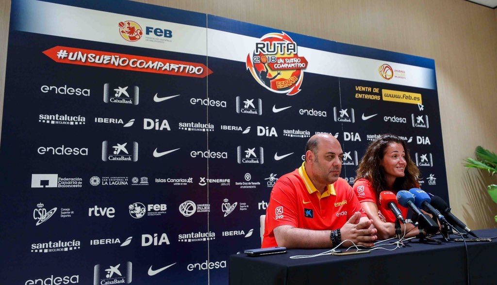 El máximo responsable técnico español en rueda de prensa.