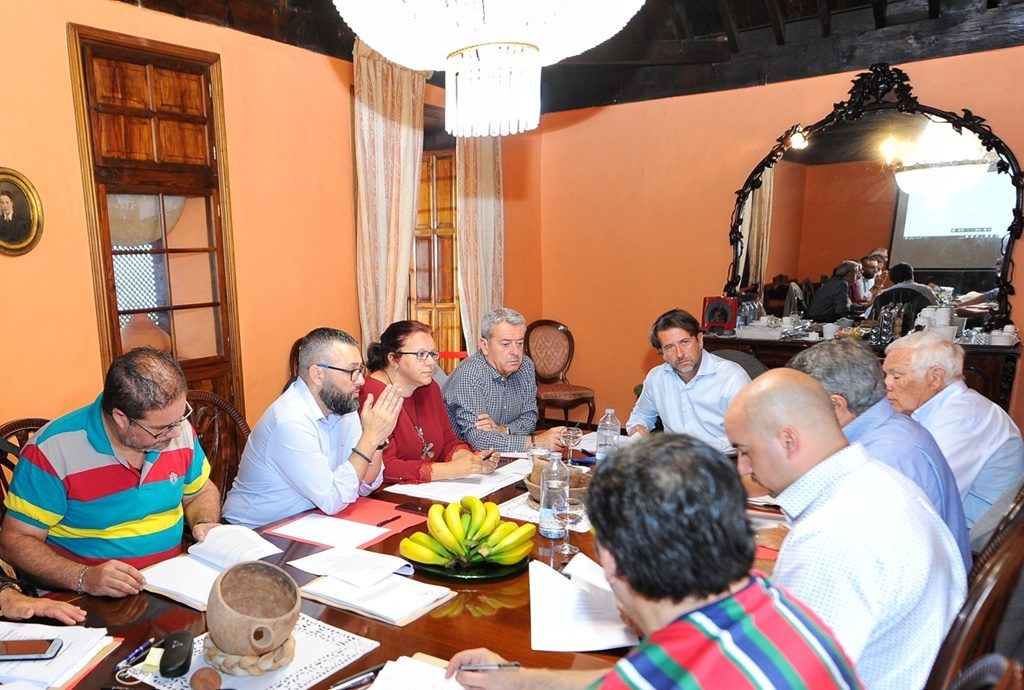 Último pleno del Consorcio Isla Baja celebrado en Garachico. DA