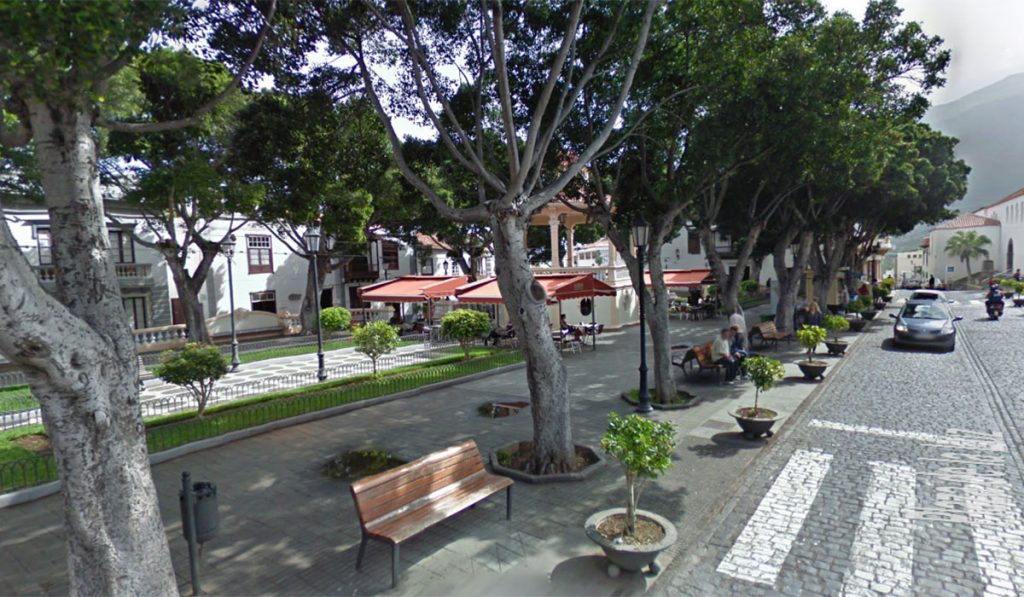 PLAZA DE LA LUZ LOS SILOS