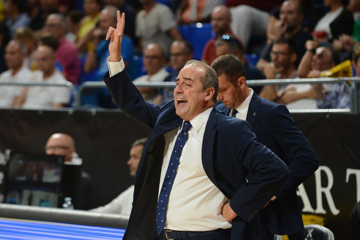 Imágenes del partido entre el Iberostar Tenerife y el Obradoiro / Sergio Méndez