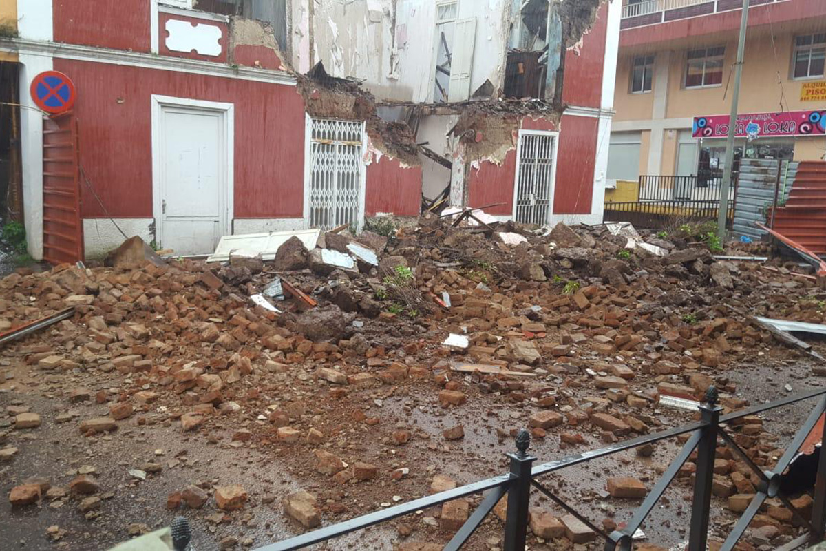 DERRUMBE CASA TACORONTE