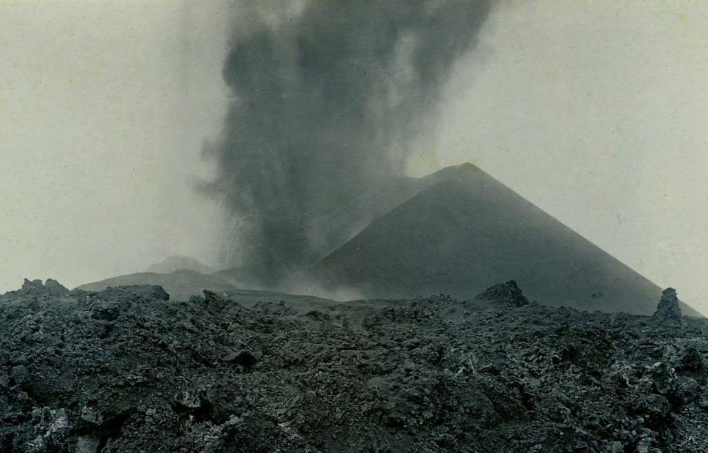 La erupción del volcán Chinyero, la última ocurrida en Tenerife, sucedió el 18 de noviembre de 1909. DA