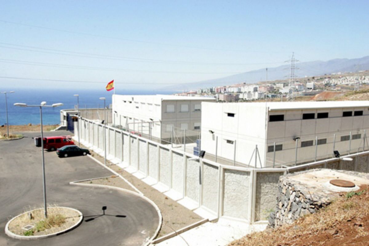 El Centro de Internamiento de Extranjeros de Hoya Fría, en Tenerife, es, en la actualidad, el único operativo en toda Canarias. DA