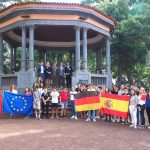 Alumnos del Colegio Alemán y el Liceo Francés conmemoran en Tenerife el armisticio de la I Guerra Mundial. / Sergio Méndez