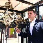 La maquinaria del antiguo reloj de la torre del Mercado se expone al público desde hoy. / AYTO. SANTA CRUZ