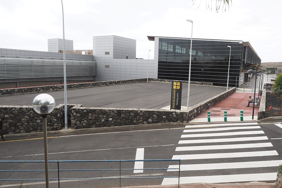 AEROPUERTO TENERIFE SUR TERMINAL 2