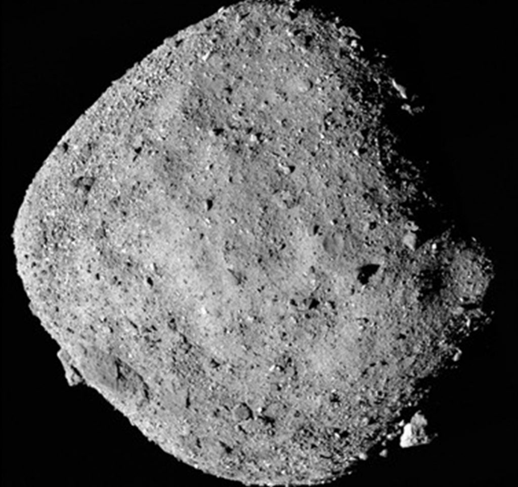 La misión OSIRIS-REx descubre agua en el asteroide Bennu. / EP