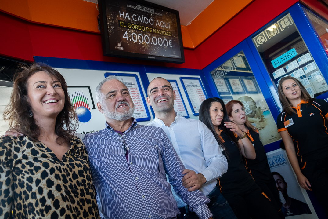 Lluvia de premios y de millones en La Chasnera / Fran Pallero