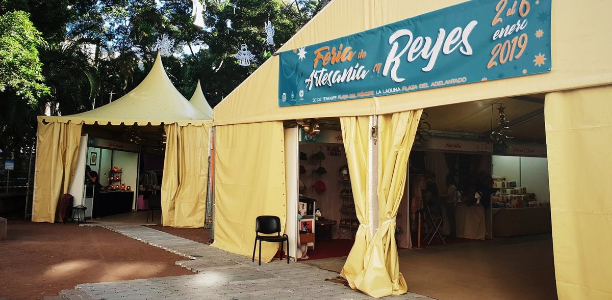 La tradicional Feria de Artesanía de Reyes ya luce en Santa Cruz y La Laguna. / ARTESANÍA TENERIFE