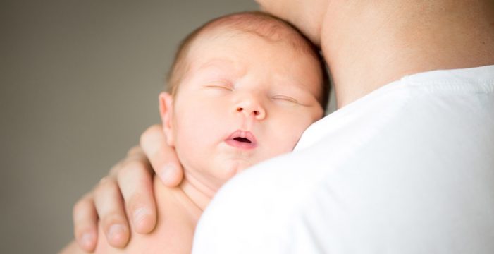 La pesadilla de los padres primerizos: ¿cuándo es mejor visitar a un bebé?