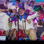 La murga los Arremangados hace su debut en el Carnaval en esta segunda fase de murgas adultas de Santa Cruz / Sergio Méndez