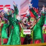 Tiralenguas durante su actuación en el Carnaval en esta segunda fase de murgas adultas de Santa Cruz / Sergio Méndez