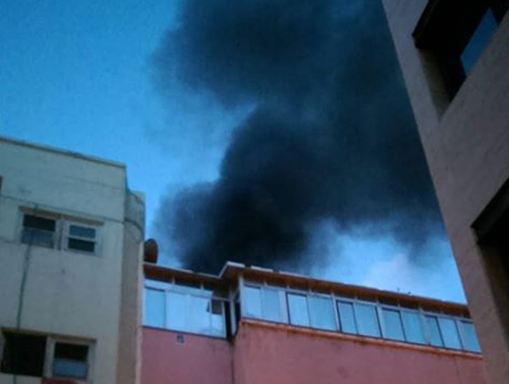 Incendio en un edificio de El Toscal