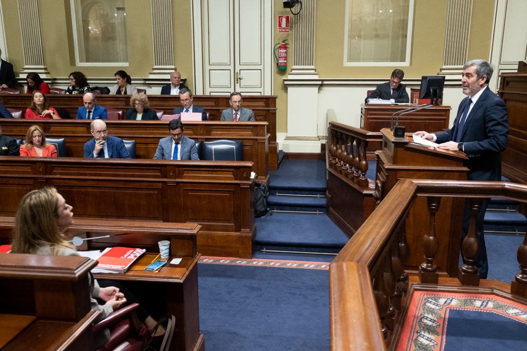 Intervención de Fernando Clavijo en el parlamento por el caso grúas.
