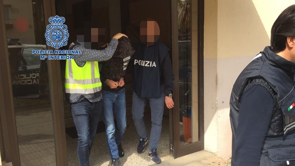 Detienen en Tenerife a cuatro fugitivos reclamados por la justicia italiana