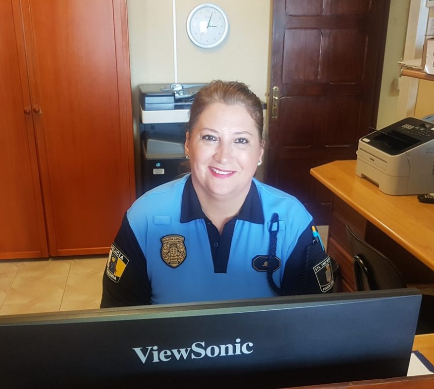 Nieves es una de las tres mujeres destacadas del municipio de Santa Cruz de La Palma este año. | DA