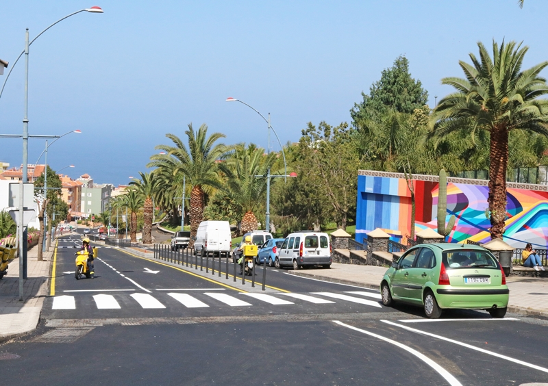 La Avenida de Canarias en Los Realejos se abrió tras más de un año de obras. DA