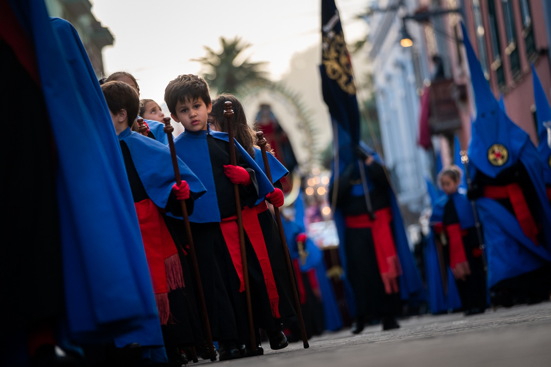 La procesión de Nuestra Señora de los Dolores recorrió el centro de La Laguna. / FRAN PALLERO