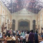 Imagen de los daños en el interior de la iglesia de St. Antony en Colombo (Sri Lanka). EL ESPAÑOL