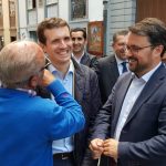 Pablo Casado visita algunos comercios de Santa Cruz de La Palma