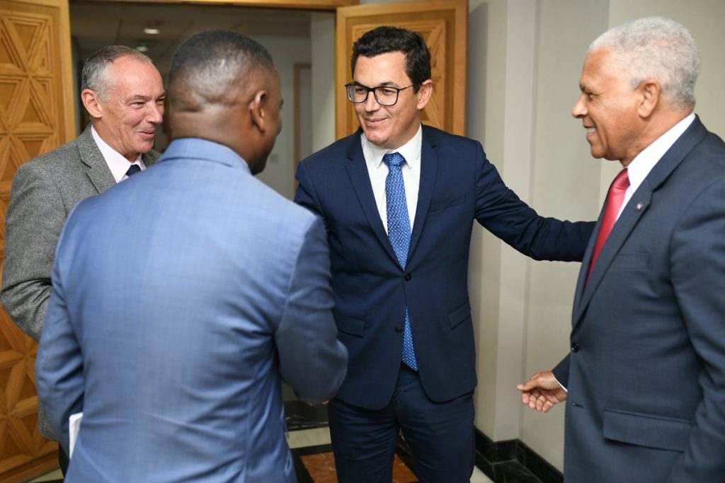 Pablo Rodríguez, durante el encuentro mantenido con los representantes de Cabo Verde. DA