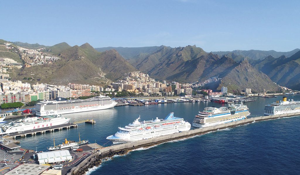 Vista general del puerto de Santa Cruz de Tenerife