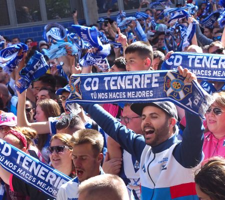 Aficionados del CD Tenerife. / Sergio Méndez