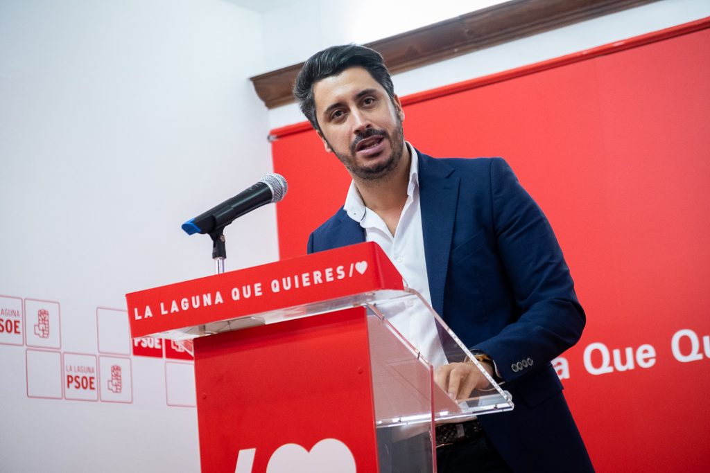 El candidato socialista a la Alcaldía de La Laguna, Luis Yeray Gutiérrez. / FRAN PALLERO