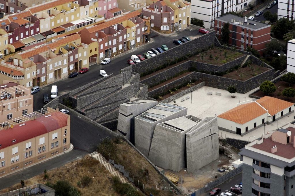 La obra principal de la plaza será en la zona que rodea el templo. / FOTO CEDIDA