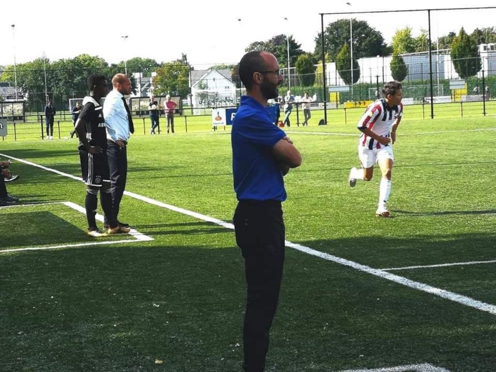 Javier Rabanal entrenando al equipo sub19 del Willem II neerlandés