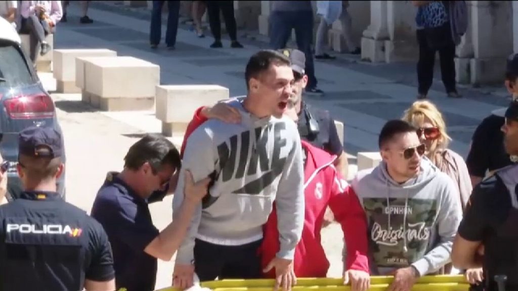 Adrián, marido de Montse, este miércoles en los juzgados de Aranjuez. Atlas-El Español