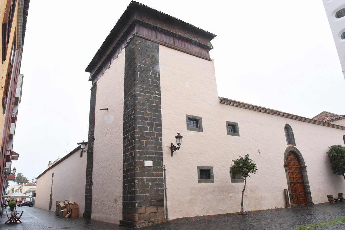 Convento de Santa Clara, en el casco histórico de La Laguna. / SERGIO MÉNDEZ
