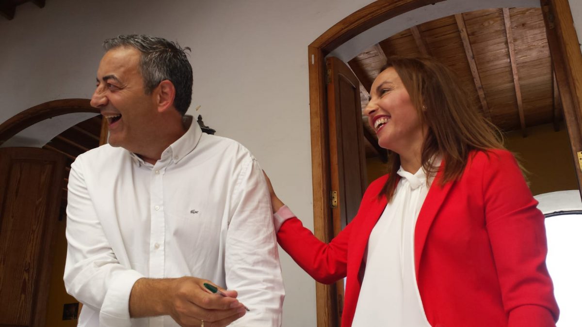 PSOE y Primero Arico firman un pacto de gobierno en Arico. DA