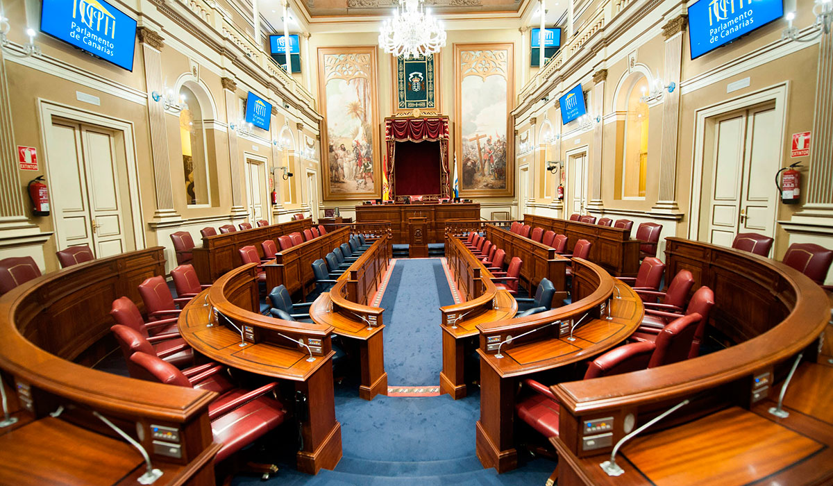 Esta mañana se vivirá la sesión constitutiva de la décima legislatura del Parlamento de Canarias. Fran Pallero