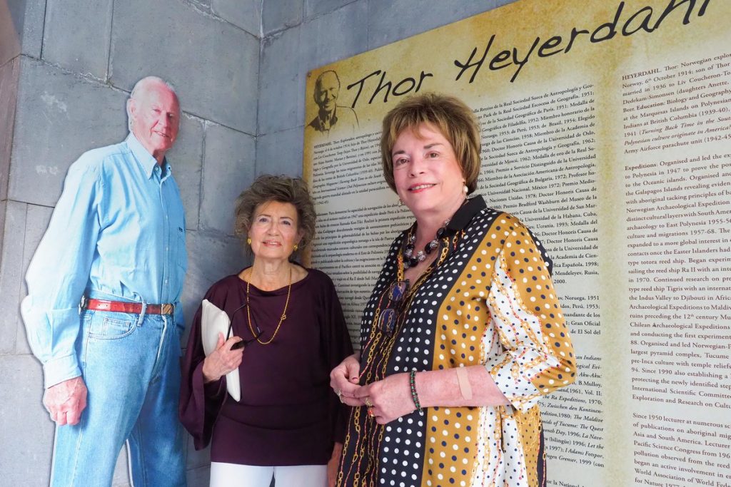 Margaret Donnelly, a la derecha, junto a Jacqueline Beer, viuda de Heyerdahl / SERGIO MÉNDEZ