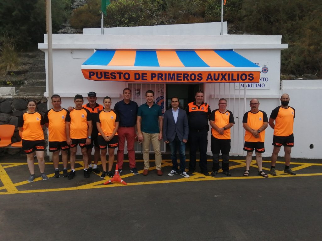 El alcalde asistió a la apertura del puesto de primeros auxilios, que estará a cargo de Protección Civil. DA