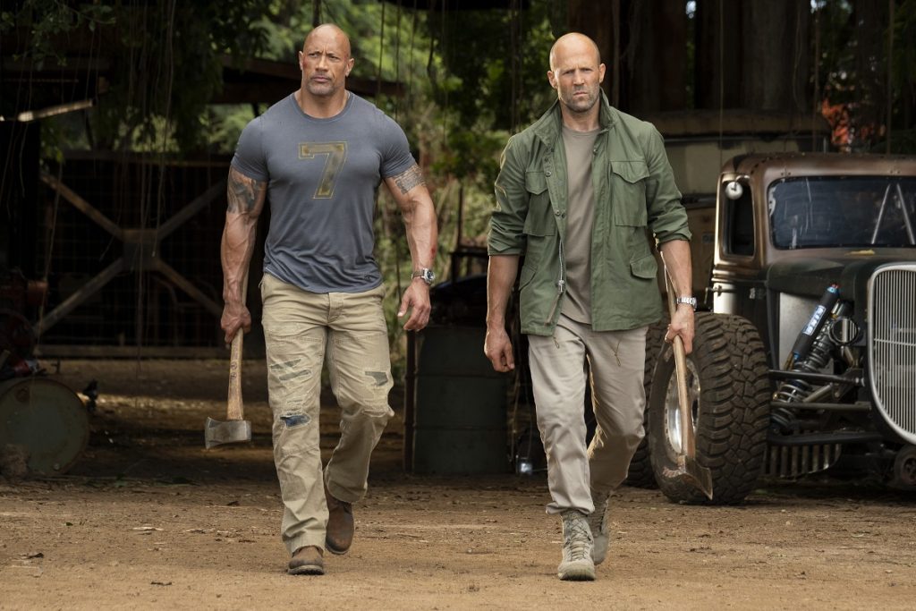 Tras ‘Fast & Furious 7’ (2015), Dwayne Johnson y Jason Statham vuelven como el agente Hobbs y el mercenario Shaw para la nueva entrega de la saga.