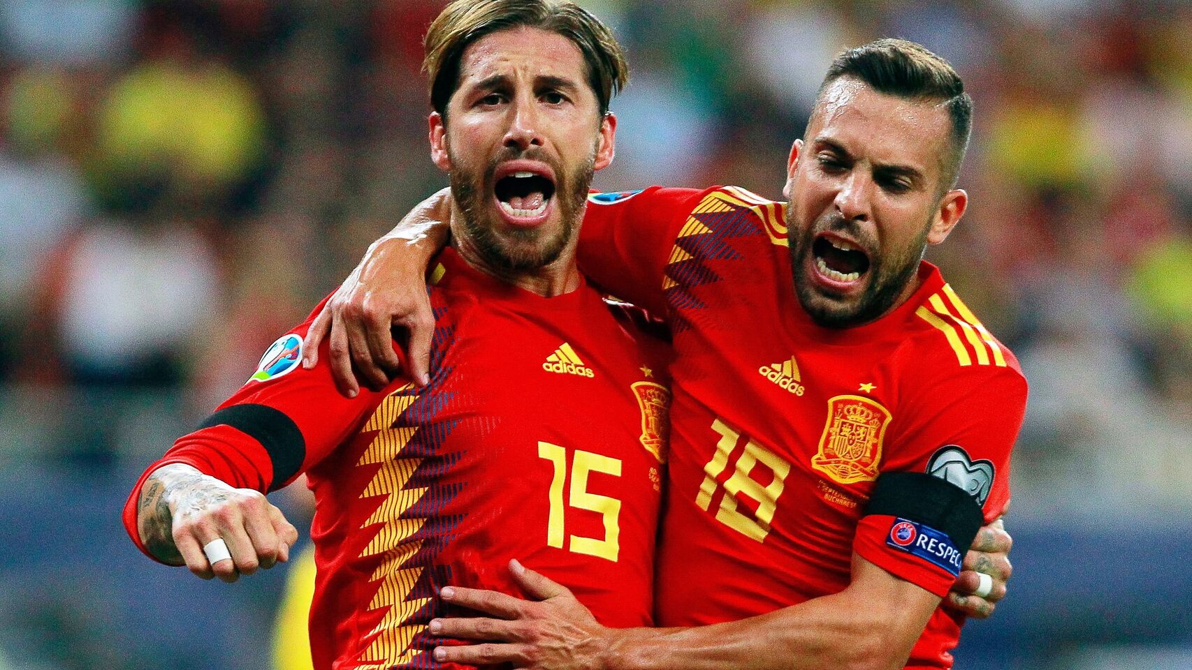 Jordi Alba y Sergio Ramos celebran el primer gol de España EFE