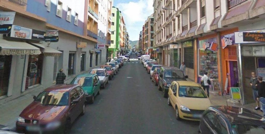 Vista de la calle Heraclio Sánchez, una de las principales arterias del centro de la ciudad de La Laguna. / GOOGLE MAPS