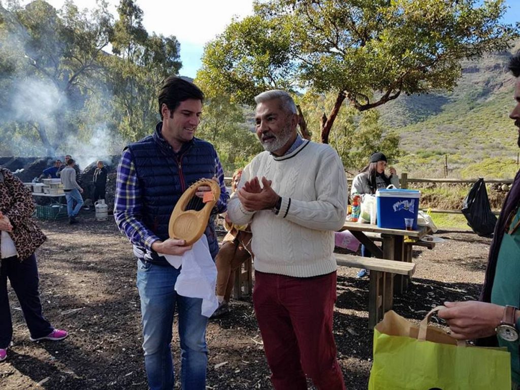 Emilio Navarro y José Miguel Rodríguez Fraga, preocupados por la crisis turística que se avecina. DA