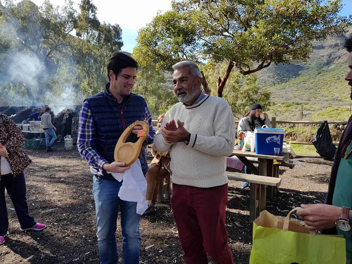 Emilio Navarro y José Miguel Rodríguez Fraga, preocupados por la crisis turística que se avecina. DA